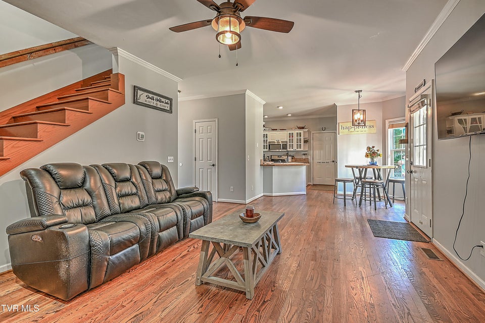 Photo #26: 311 Leslie Court