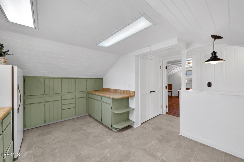 Photo #26: 304 H Street