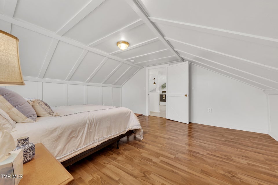 Photo #29: 304 H Street