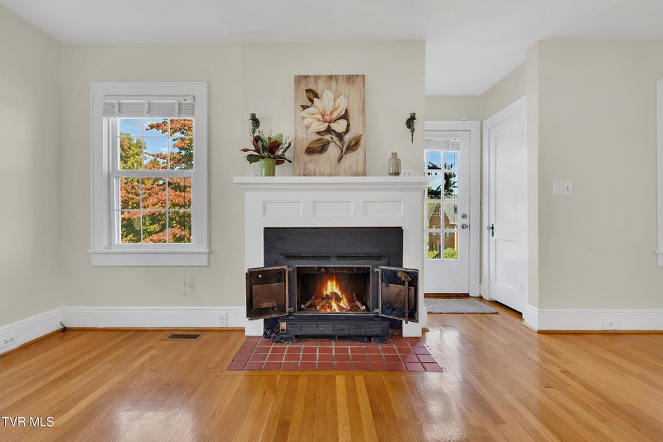 Photo #7: 304 H Street