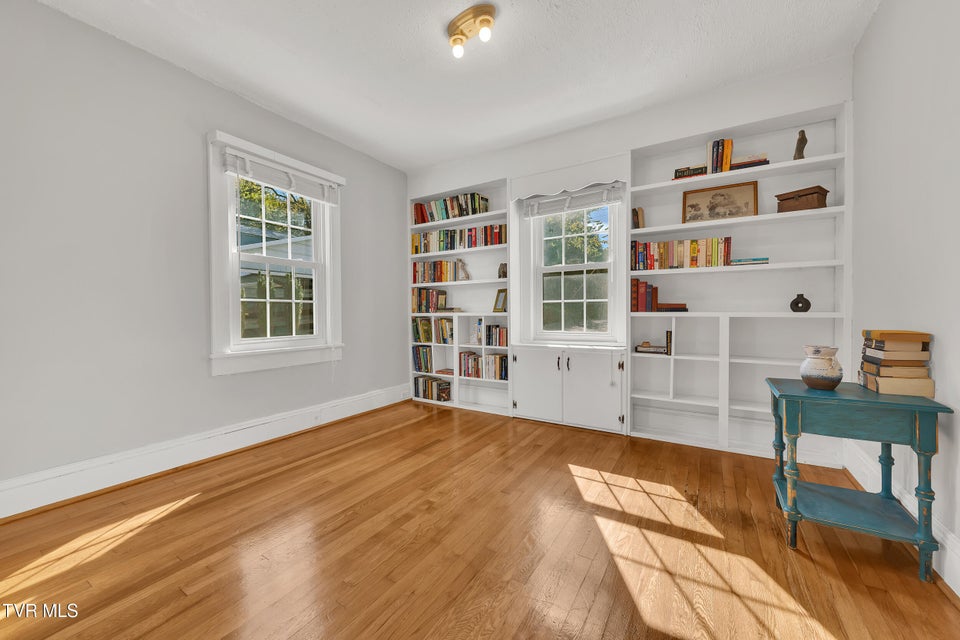 Photo #18: 304 H Street