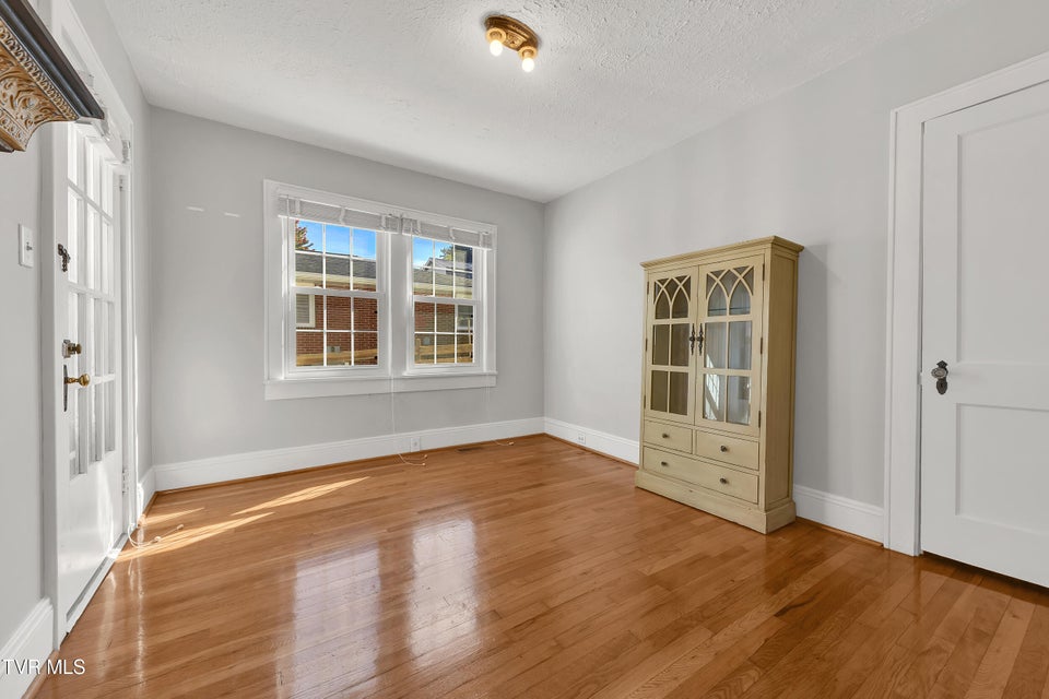 Photo #21: 304 H Street