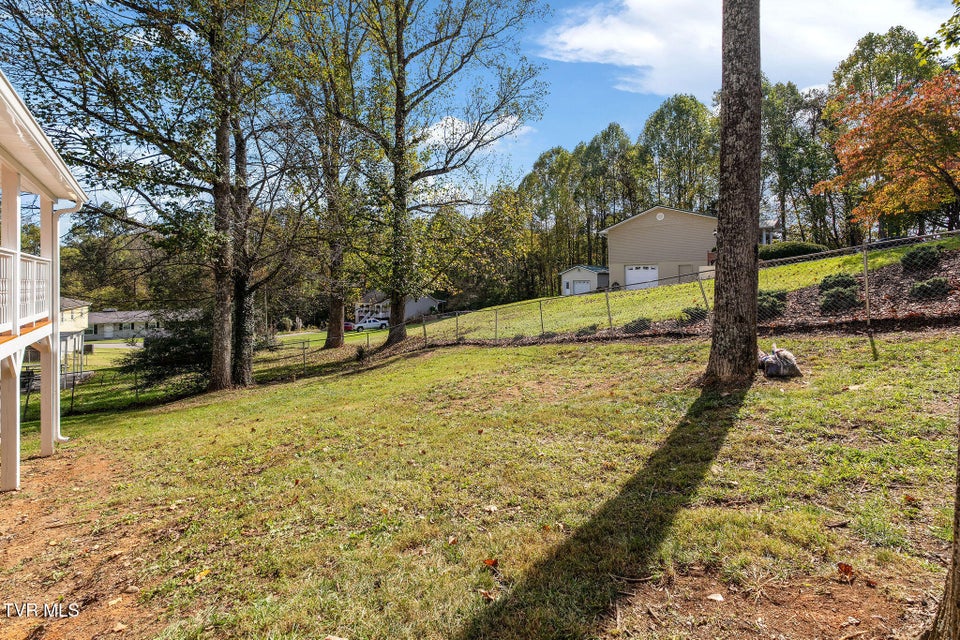 Photo #5: 140 Tracy Street