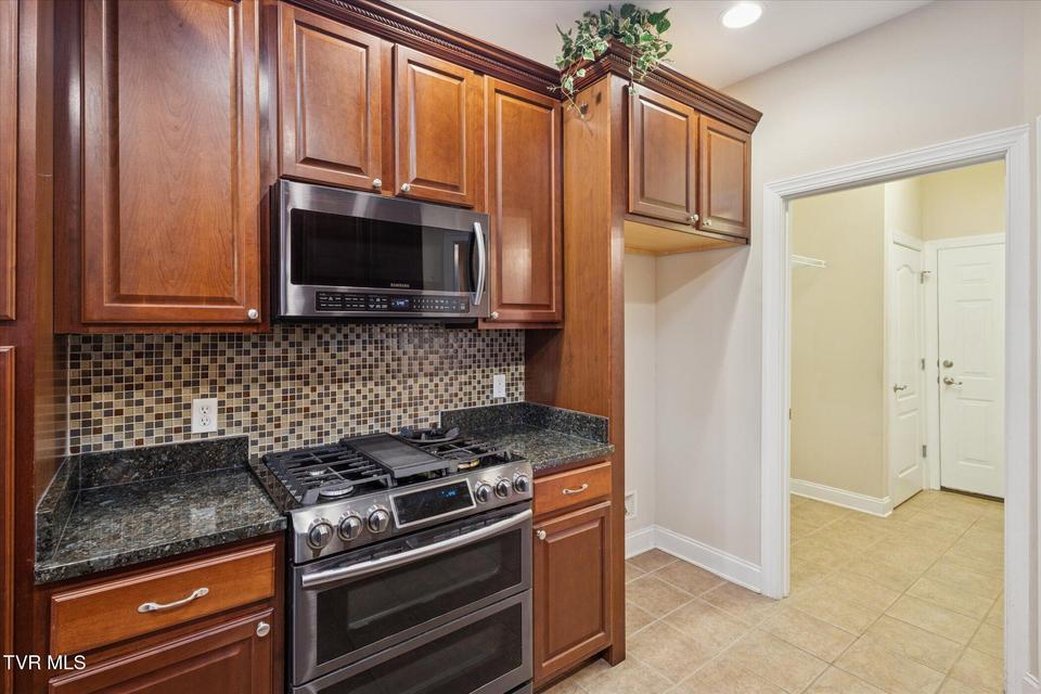 Photo #11: 7 Alta Tree Court