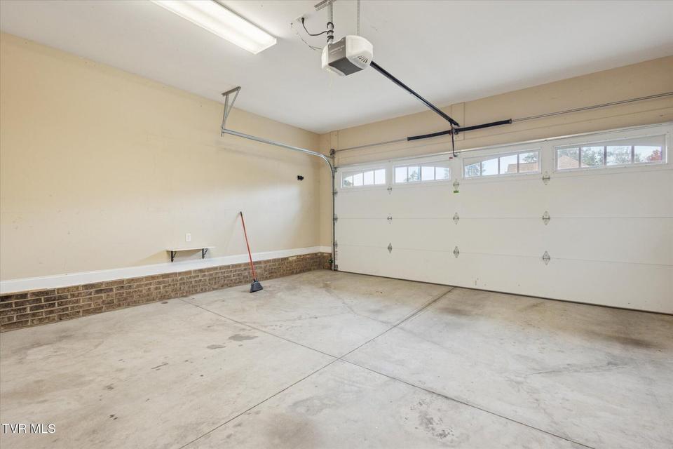 Photo #33: 7 Alta Tree Court