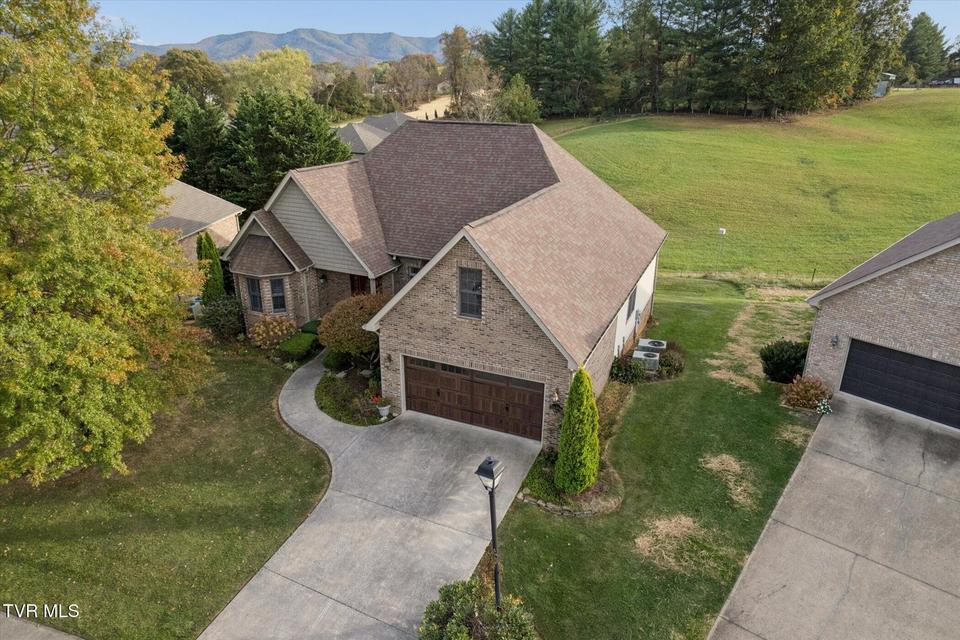 Photo #41: 7 Alta Tree Court