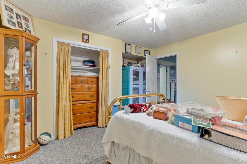 Photo #22: 1511 Mountain View Avenue