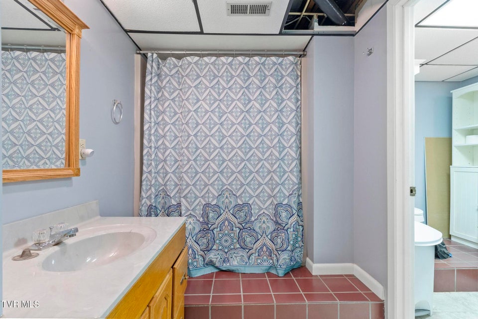 Photo #24: 1511 Mountain View Avenue