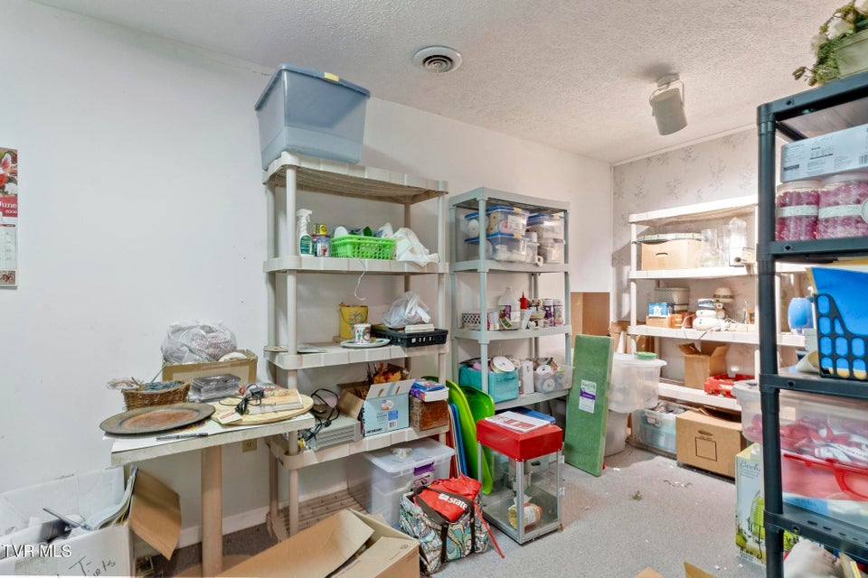 Photo #27: 1511 Mountain View Avenue