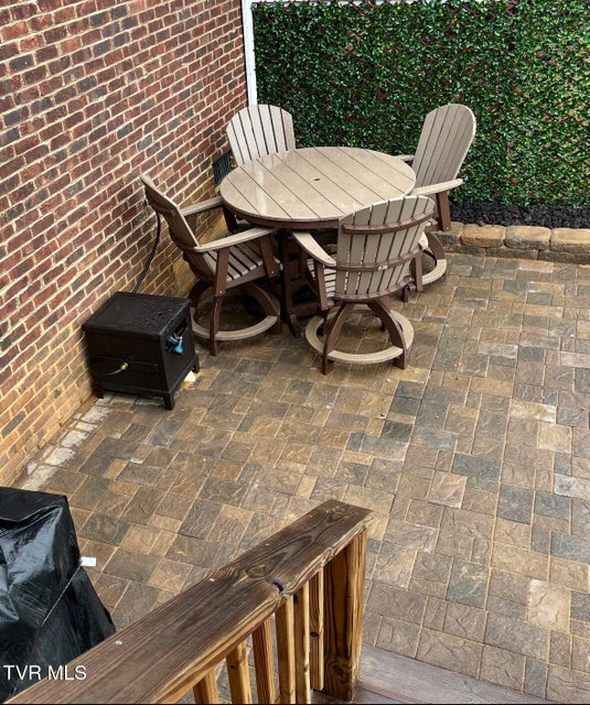 Photo #31: 207 Planters Row 