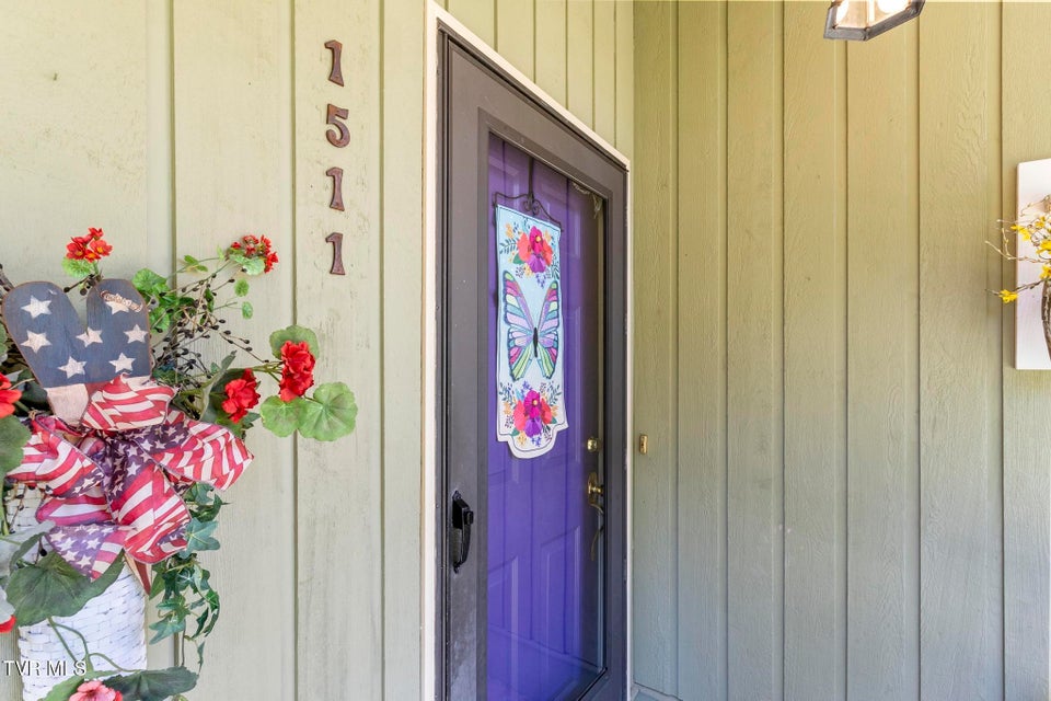 Photo #55: 1511 Mountain View Avenue