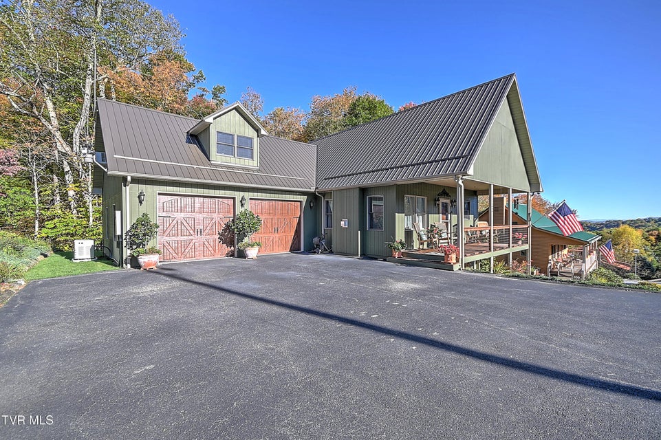 Photo #3: 122 Orchard Meadows  Lane 