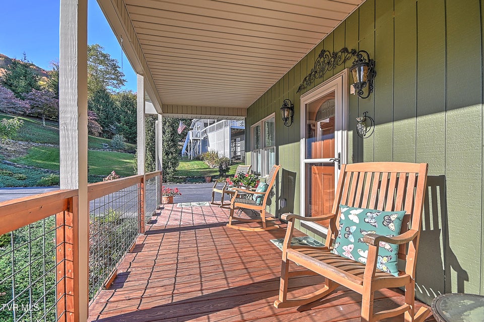 Photo #8: 122 Orchard Meadows  Lane 