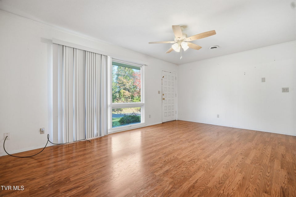 Photo #17: 4812 Carters Valley Road