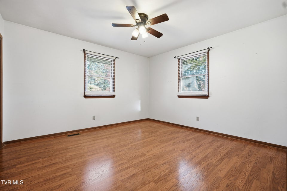 Photo #30: 4812 Carters Valley Road