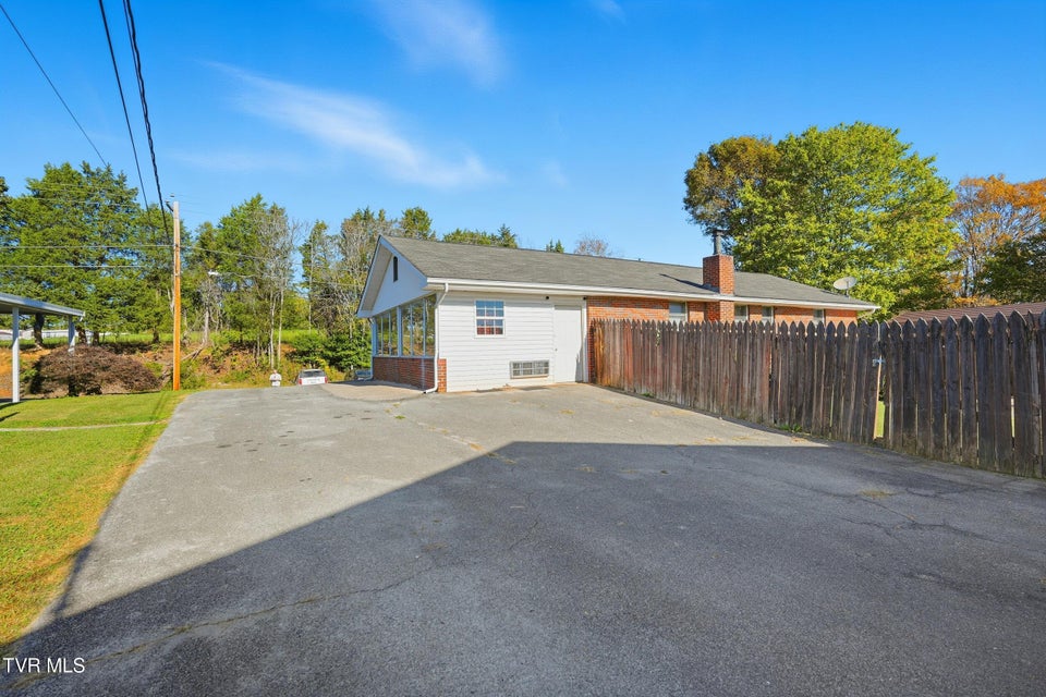 Photo #10: 4812 Carters Valley Road