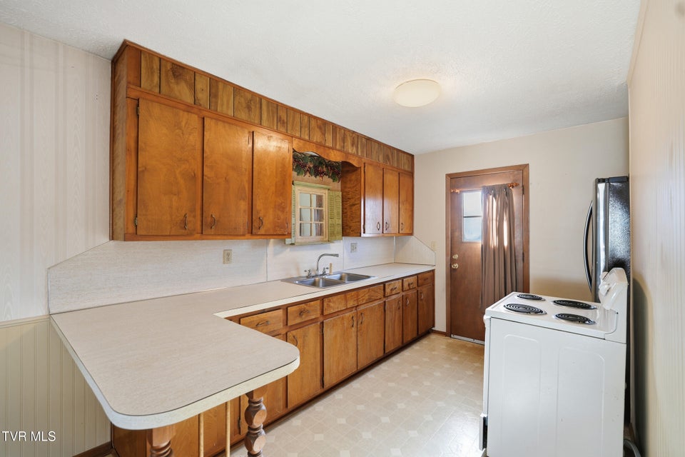 Photo #48: 4812 Carters Valley Road