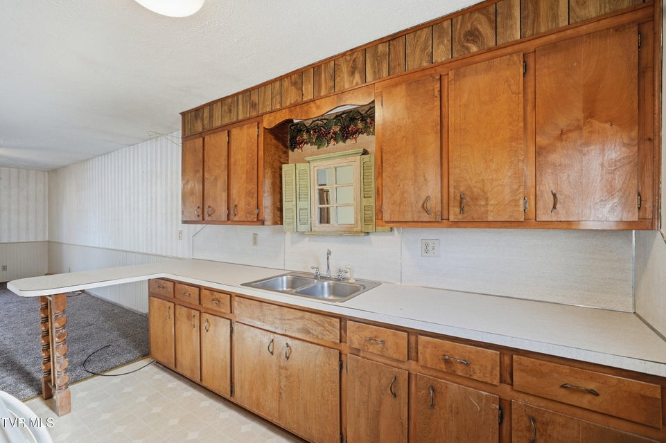 Photo #49: 4812 Carters Valley Road