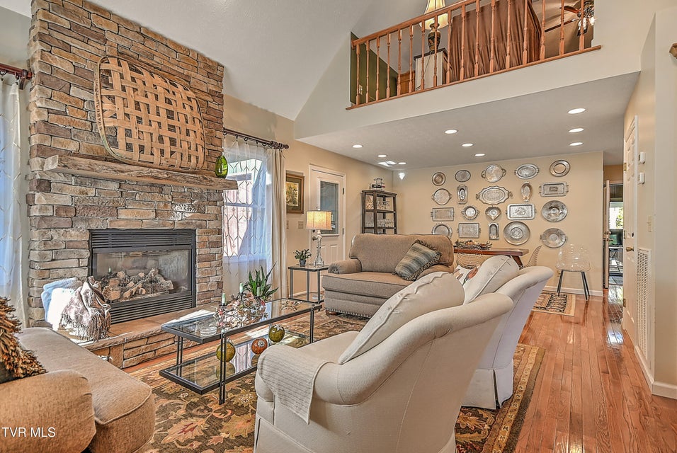 Photo #9: 122 Orchard Meadows  Lane 