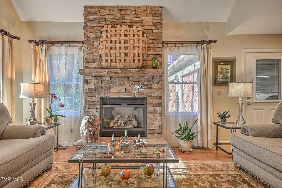 Photo #11: 122 Orchard Meadows  Lane 