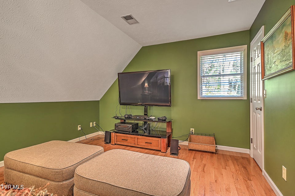 Photo #33: 122 Orchard Meadows  Lane 