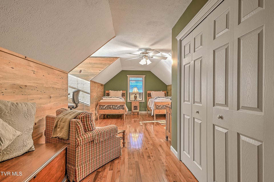 Photo #34: 122 Orchard Meadows  Lane 