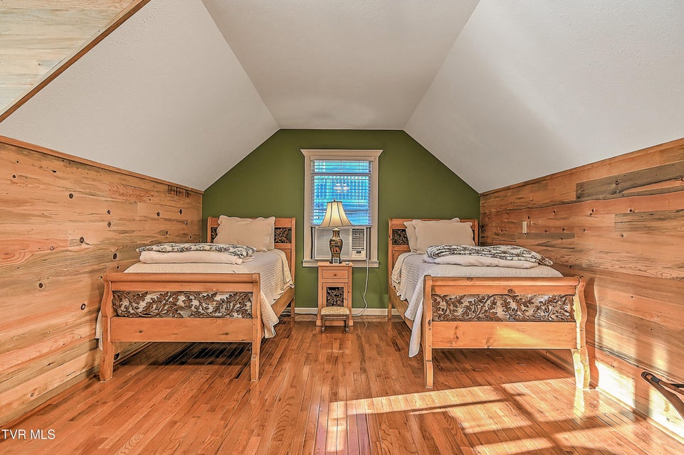 Photo #36: 122 Orchard Meadows  Lane 