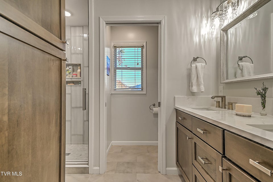 Photo #25: 122 Orchard Meadows  Lane 