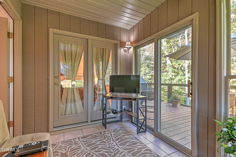 Photo #45: 122 Orchard Meadows  Lane 