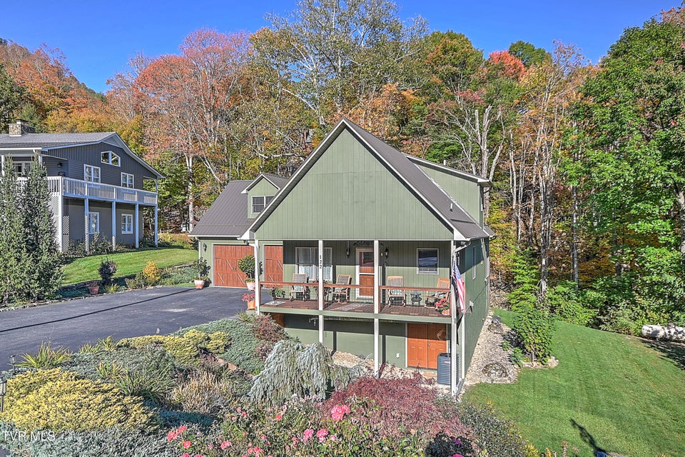 Photo #66: 122 Orchard Meadows  Lane 