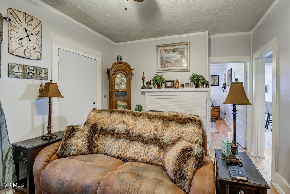 Photo #5: 1678 Echo Court