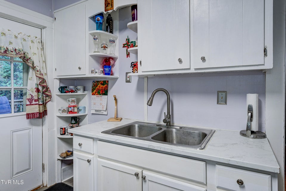 Photo #18: 1678 Echo Court