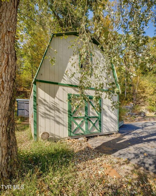 Photo #32: 1656 Fall Creek Road