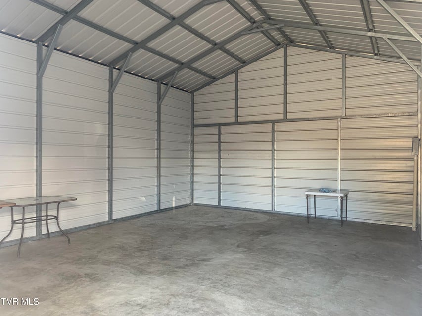 Photo #4: 4987 Bluff City Highway