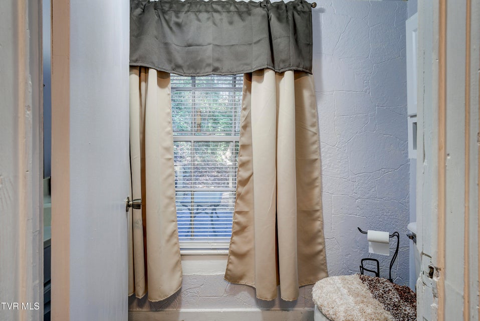 Photo #21: 1678 Echo Court