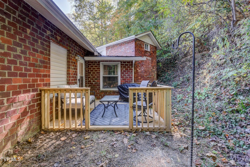 Photo #31: 1678 Echo Court