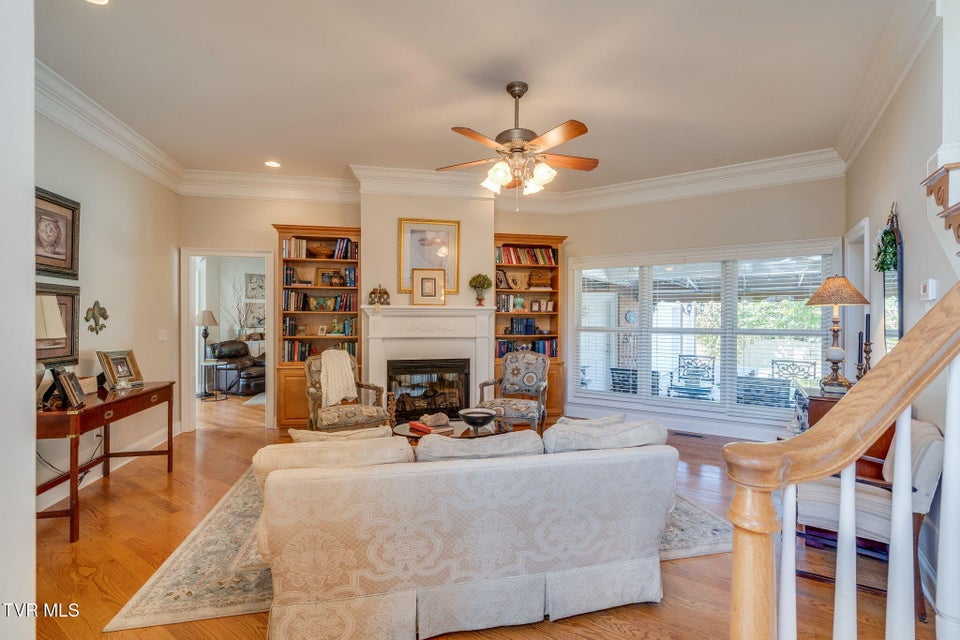 Photo #5: 507 Oliver Approach 