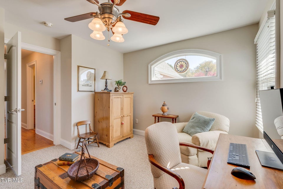 Photo #32: 507 Oliver Approach 