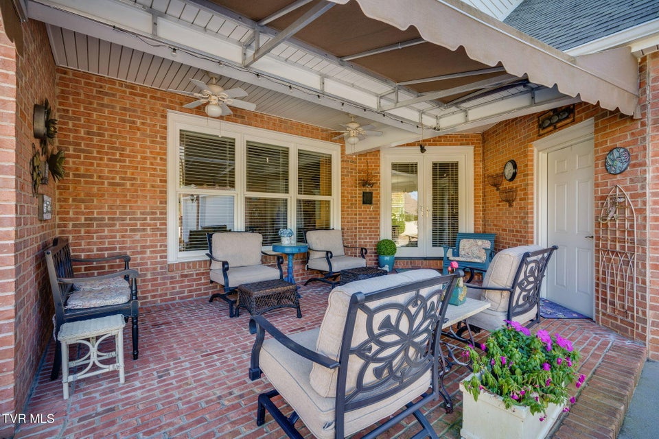 Photo #38: 507 Oliver Approach 