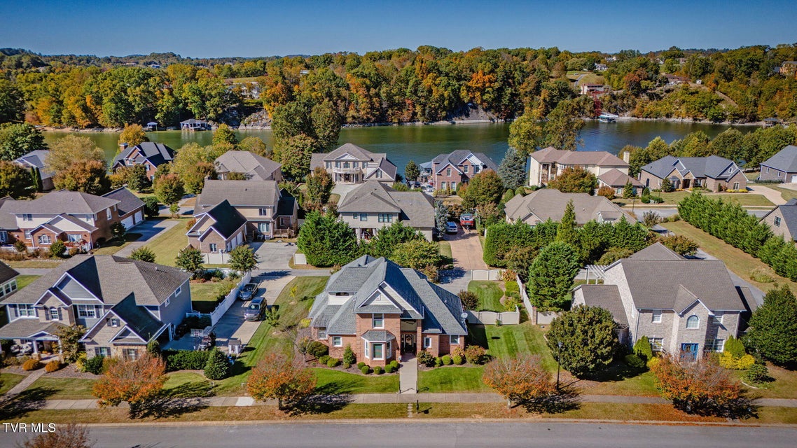 Photo #42: 507 Oliver Approach 