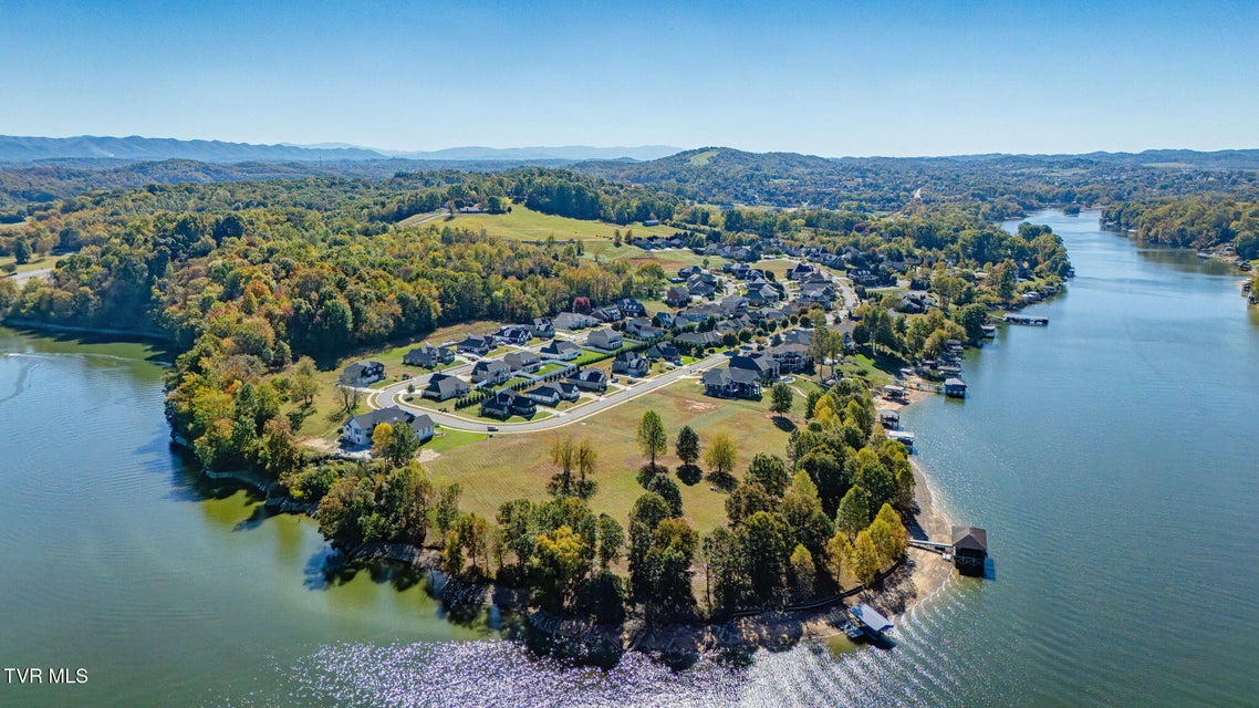 Photo #45: 507 Oliver Approach 