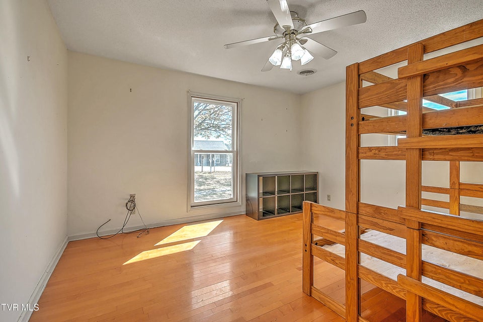 Photo #31: 1406 Ben Gamble Road