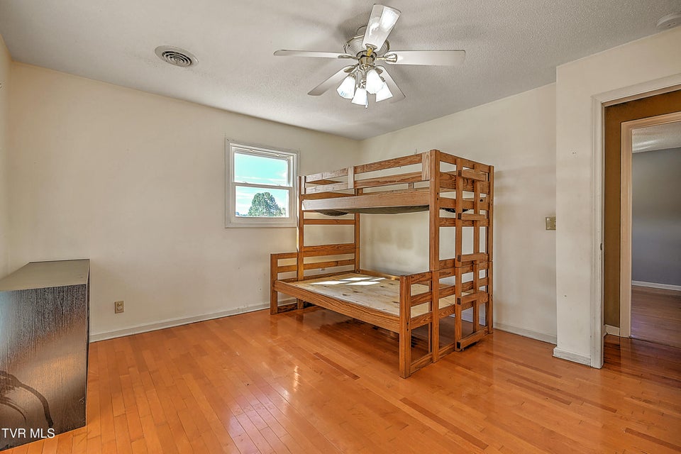 Photo #32: 1406 Ben Gamble Road