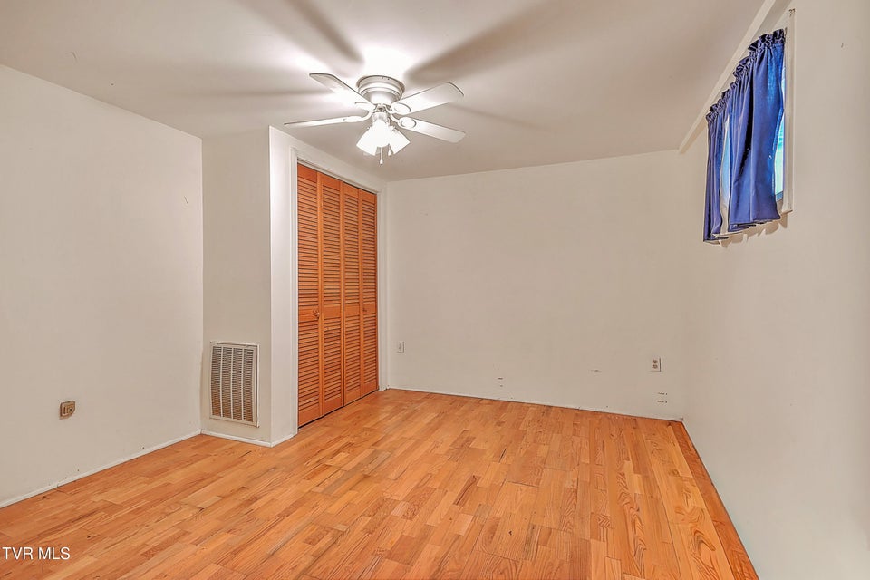 Photo #44: 1406 Ben Gamble Road