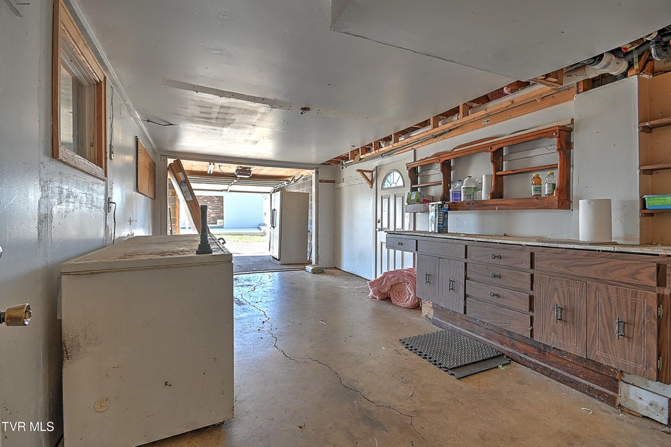 Photo #47: 1406 Ben Gamble Road