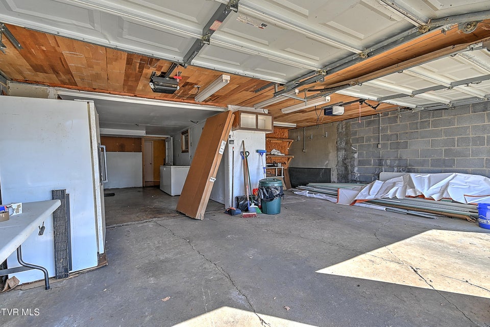 Photo #50: 1406 Ben Gamble Road