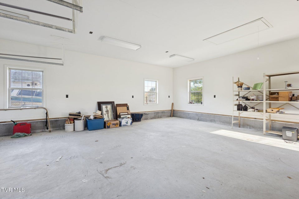 Photo #36: 21 Dodge Street