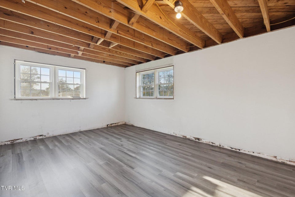 Photo #42: 21 Dodge Street