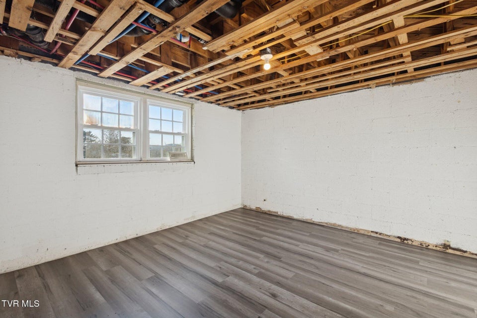 Photo #41: 21 Dodge Street