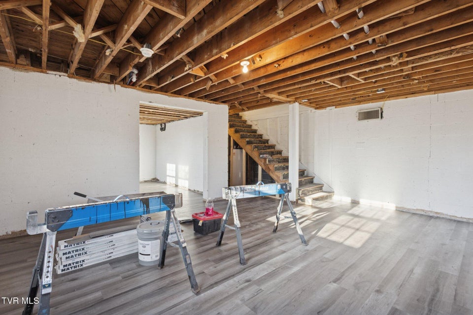 Photo #40: 21 Dodge Street